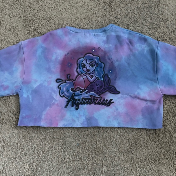 Dolls Kill Horoscopez Aquarius Cropped Sweatshirt Tie Dye - Picture 3 of 8
